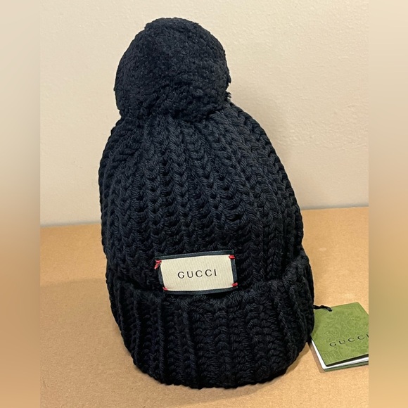 Gucci Knit Wool Logo Hat Women’s Size Medium - Picture 2 of 7